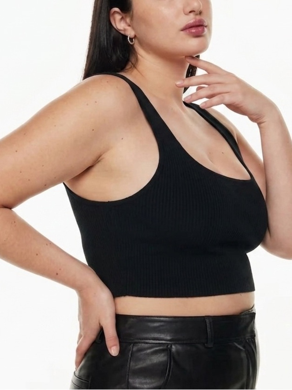 F026 ARITZIA BABATON Sculpt Knit Square Tank